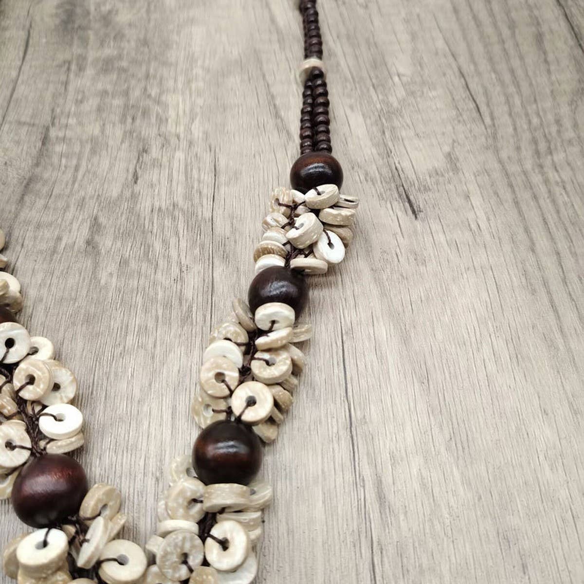 BOHEMIAN COCONUT WOOD BEAD NECKLACE_CWMM4846