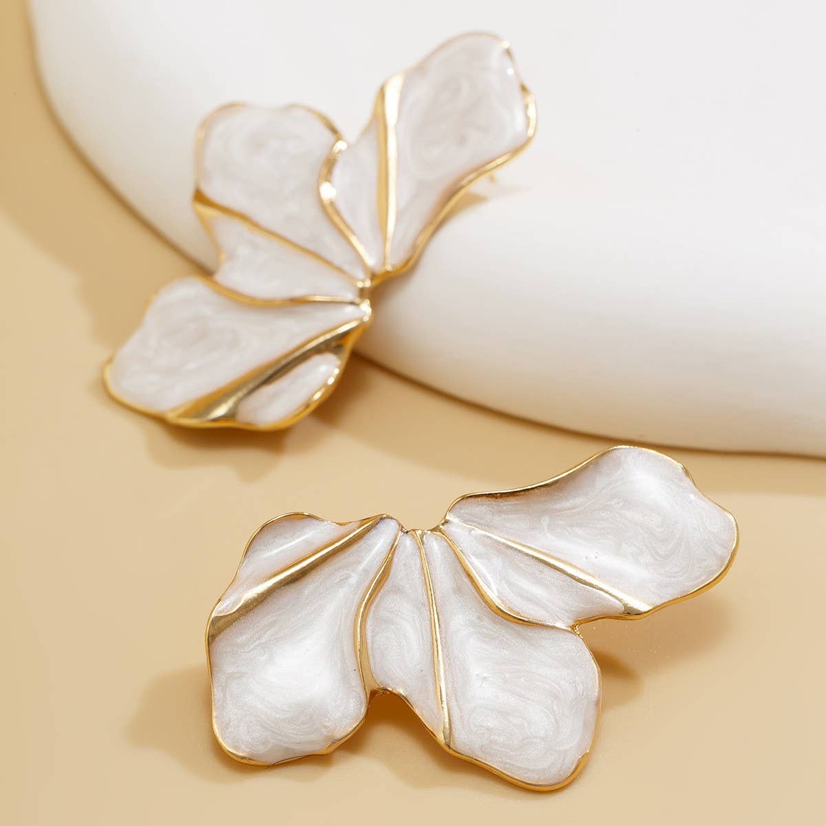 SWEET GRADIENT OIL DROP FLOWER ALLOY EARRINGS