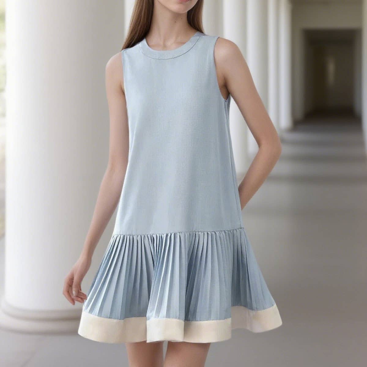 Pleated skirt hem two-color spliced dress