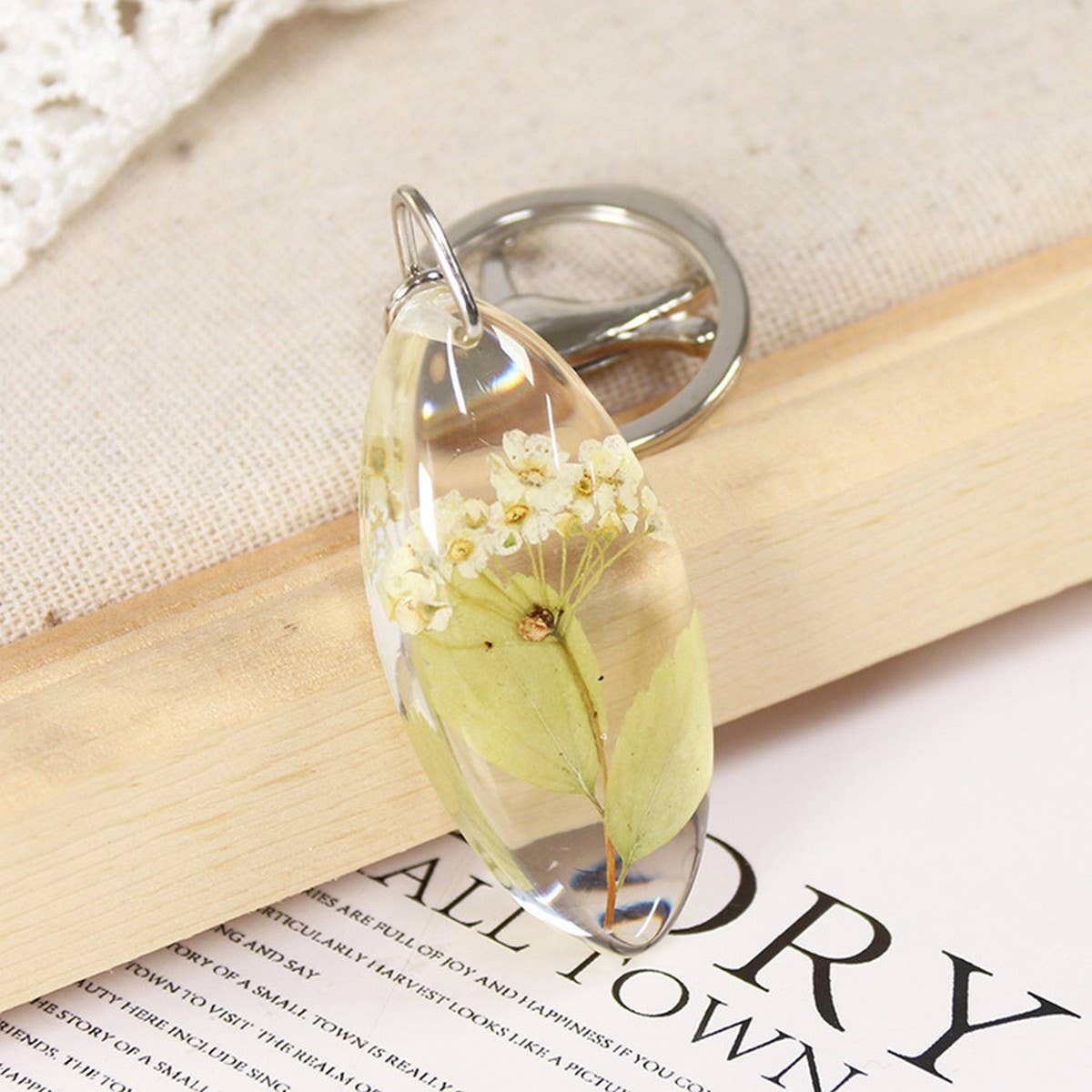NEW DRIED FLOWER SPECIMEN CAR KEYCHAIN PENDANT