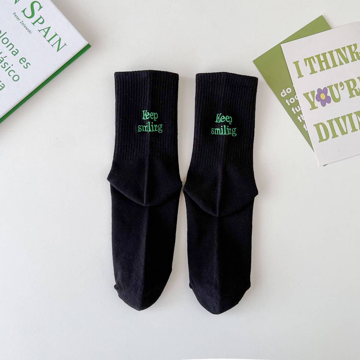 NEW STYLE COMFORTABLE COTTON EMBROIDERED SOCKS_CWMS1413
