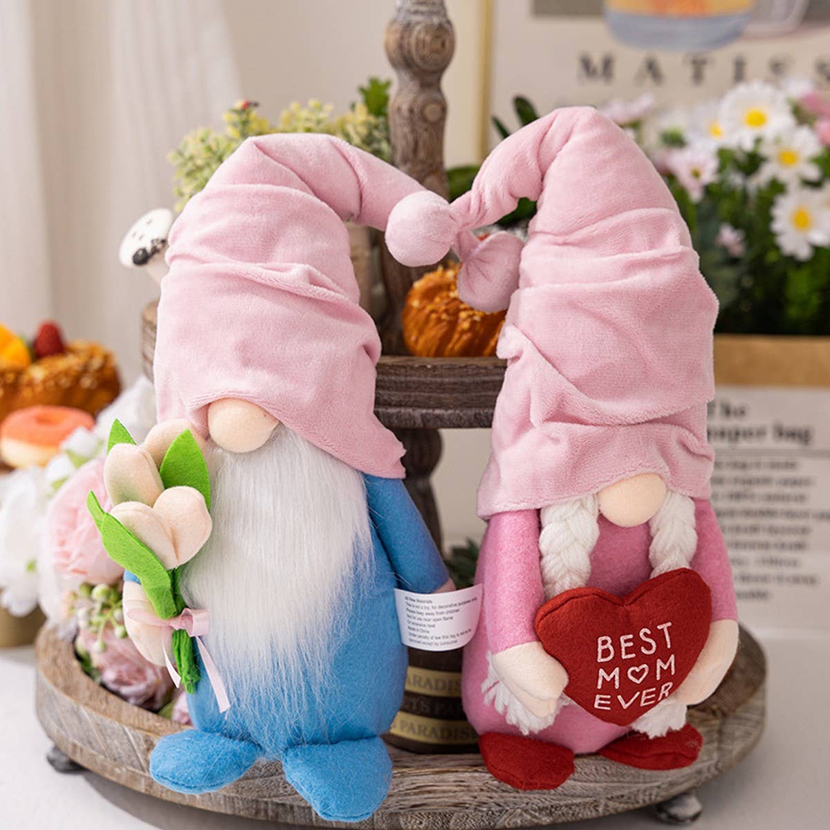 CWMM10346_TULIP GNOME DOLL WITH HEART RUDOLPH DECOR