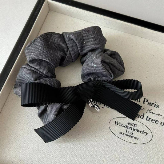 DELICATE CHANEL BOW HAIR SCRUNCHIES