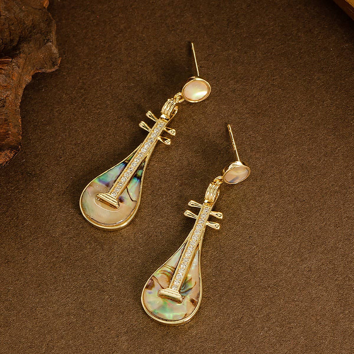 DIAMOND-ENCRUSTED ABALONE PIPA PENDANT EARRINGS