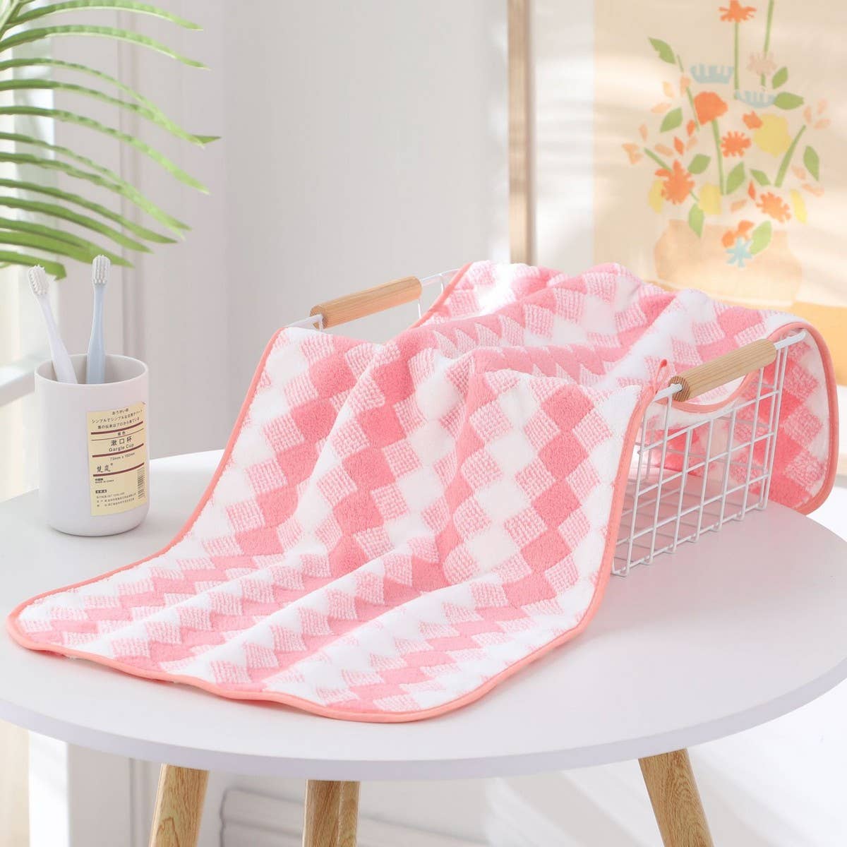 SOFT AND ABSORBENT CORAL FLEECE BATH TOWEL_CWMM2322