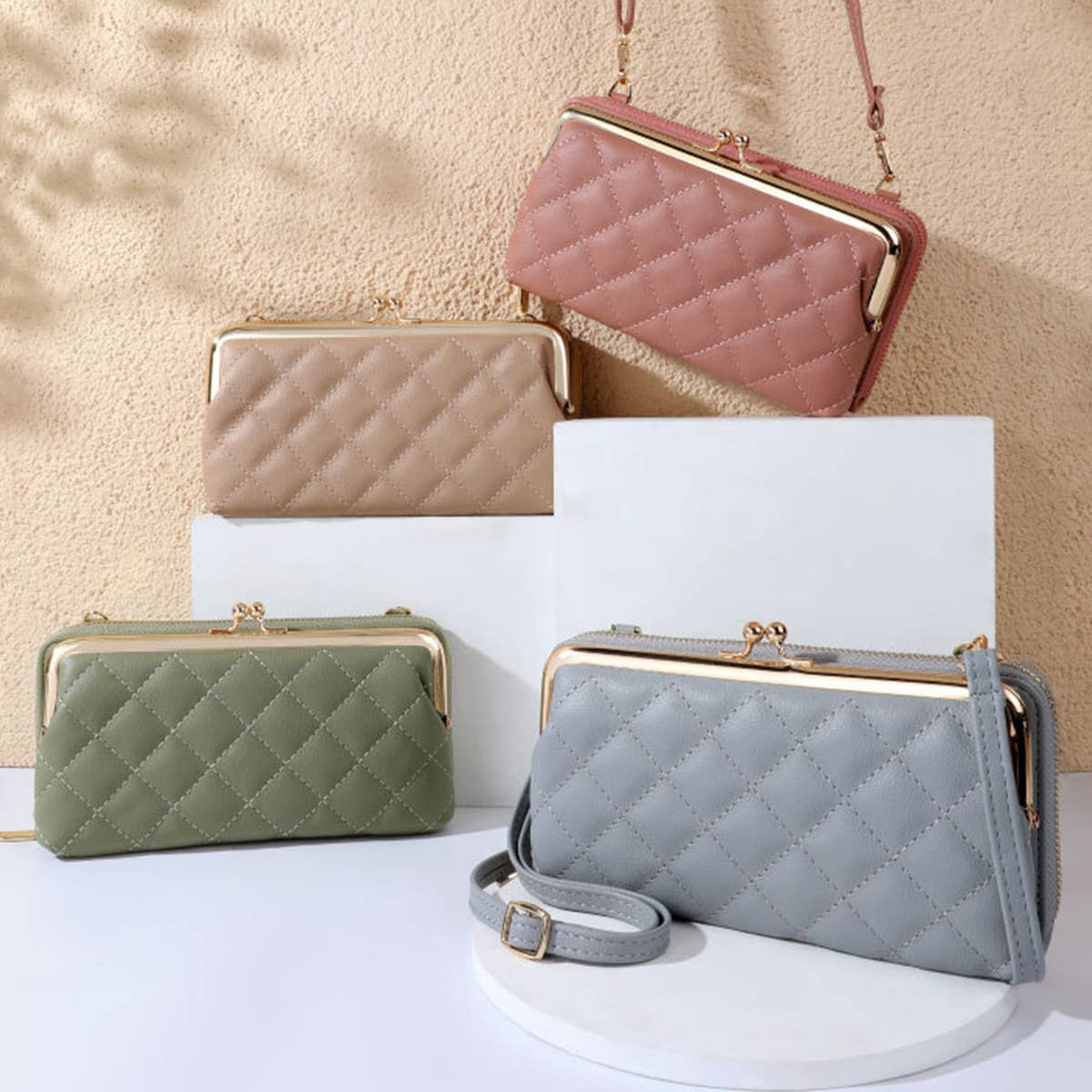 LOZENGE LARGE CAPACITY MULTIFUNCTIONAL SHOULDER BAG_CWAB1665