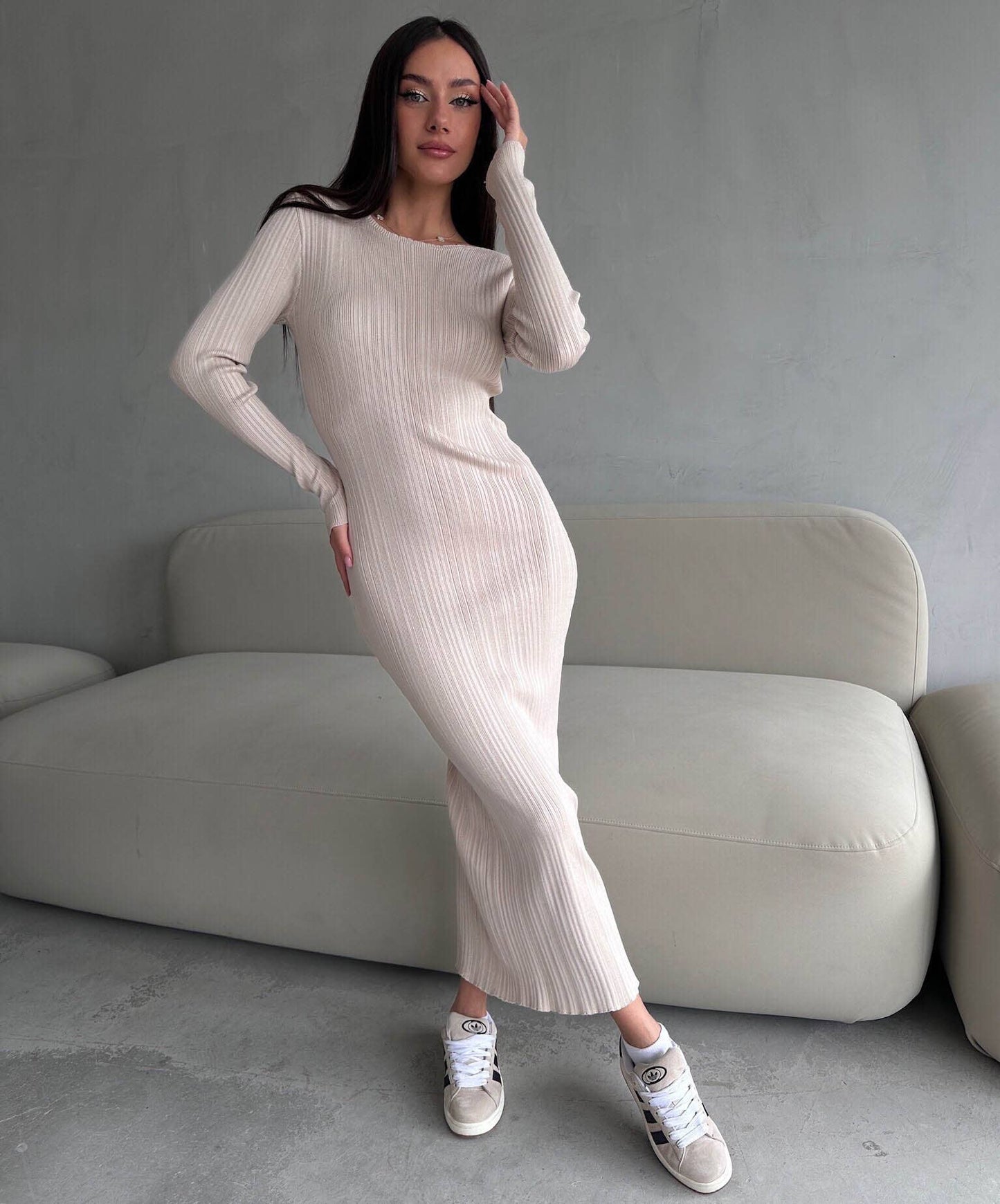 SOLID COLOR ROUND NECK PIT STRIP SLIMMING DRESS