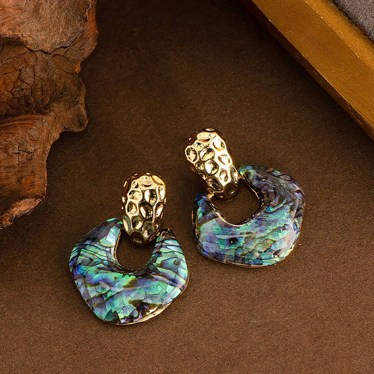 PERSONALIZED SNAKE PATTERN ABALONE EARRINGS_CWMM4285