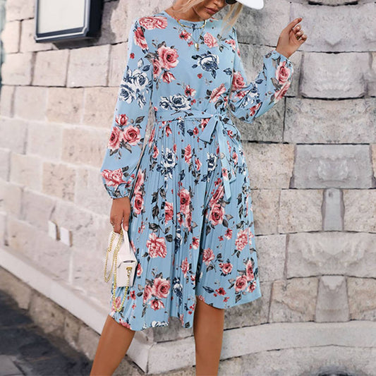 MID-LENGTH CREW-NECK PLEATED PRINTED DRESS