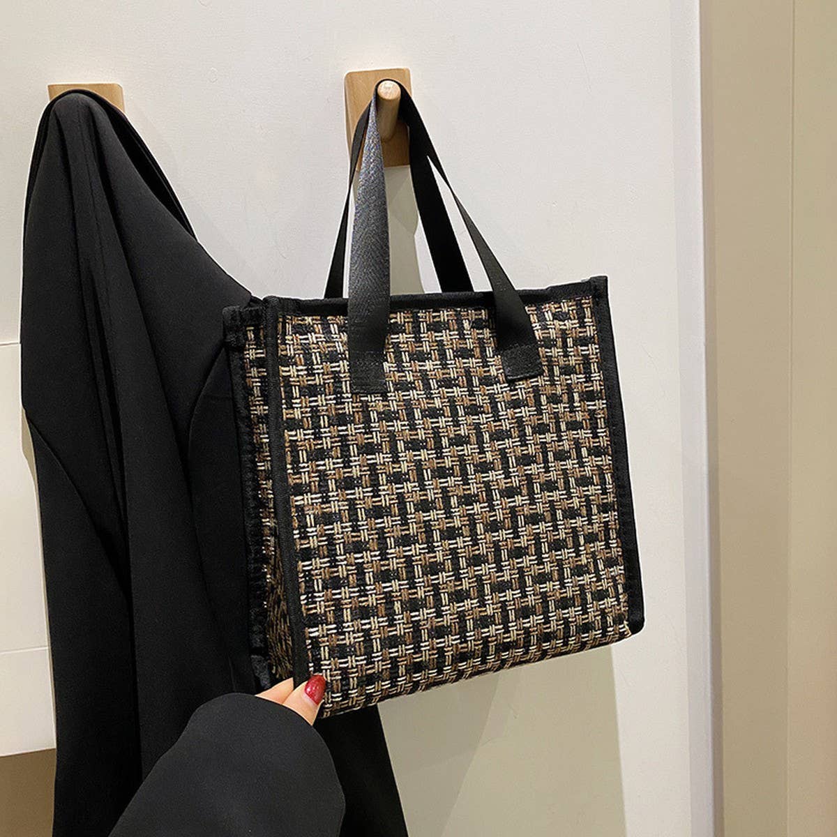 RETRO TRAVEL PORTABLE LARGE CAPACITY COSMETIC BAG_CWAB4458