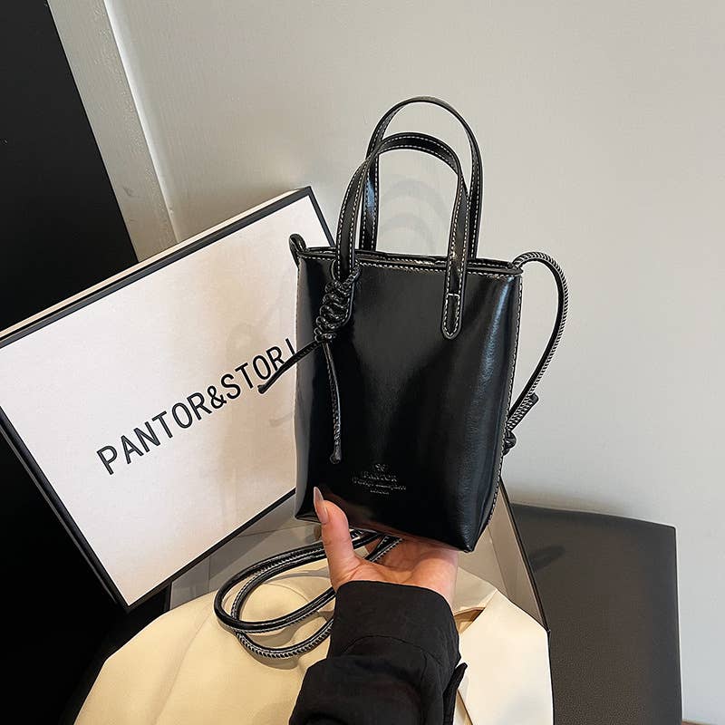 Glossy simple and niche single-shoulder bag