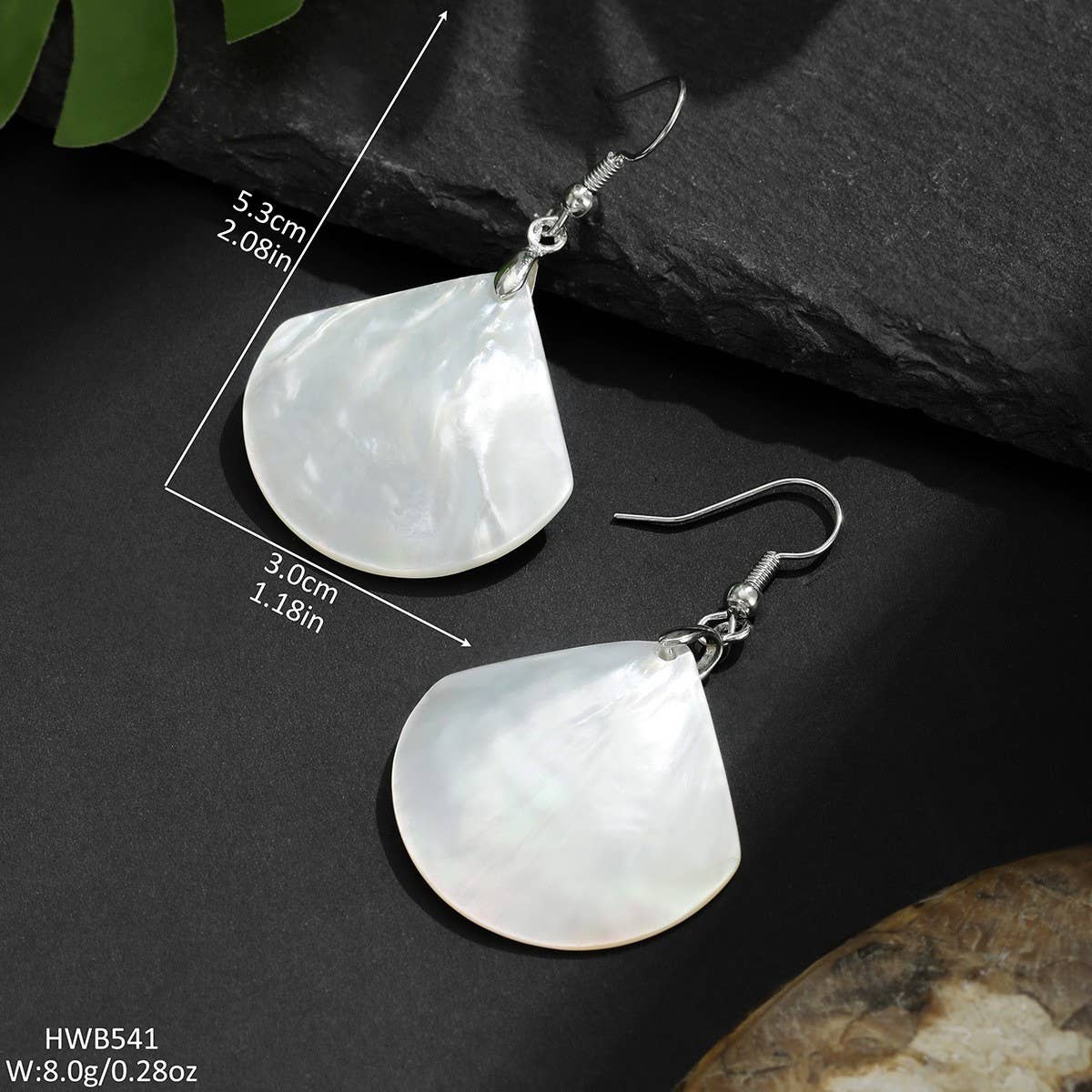 NEW FAN SHAPE NATURAL WHITE SHELL EARRINGS