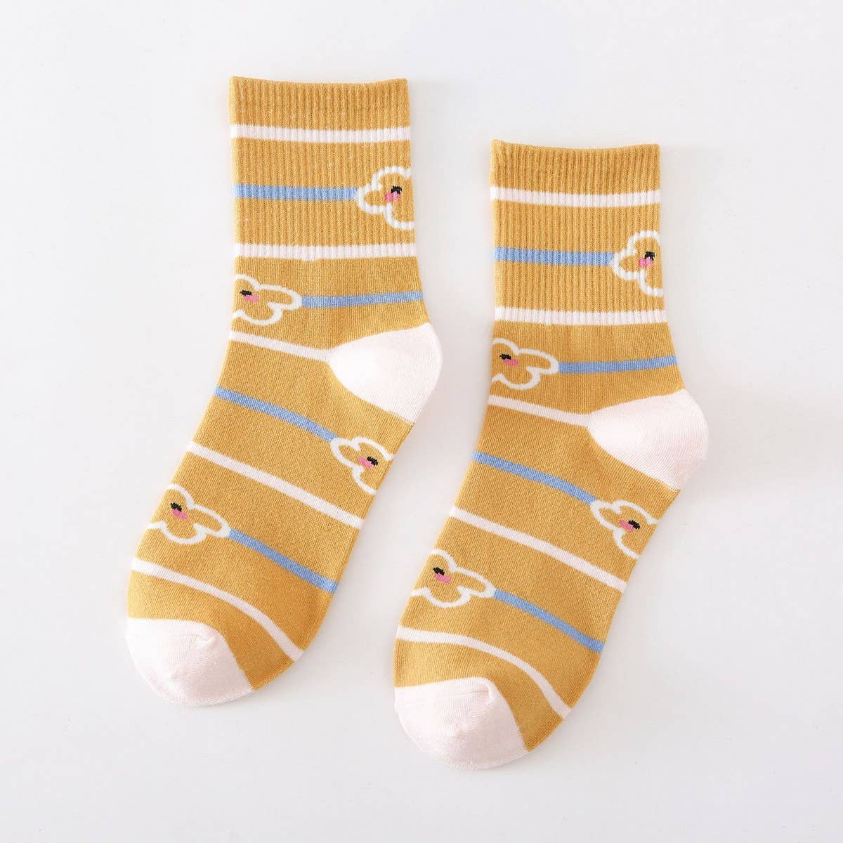 NEW ARRIVAL CLOUD COLLEGE STYLE MIDDLE TUBE SOCKS