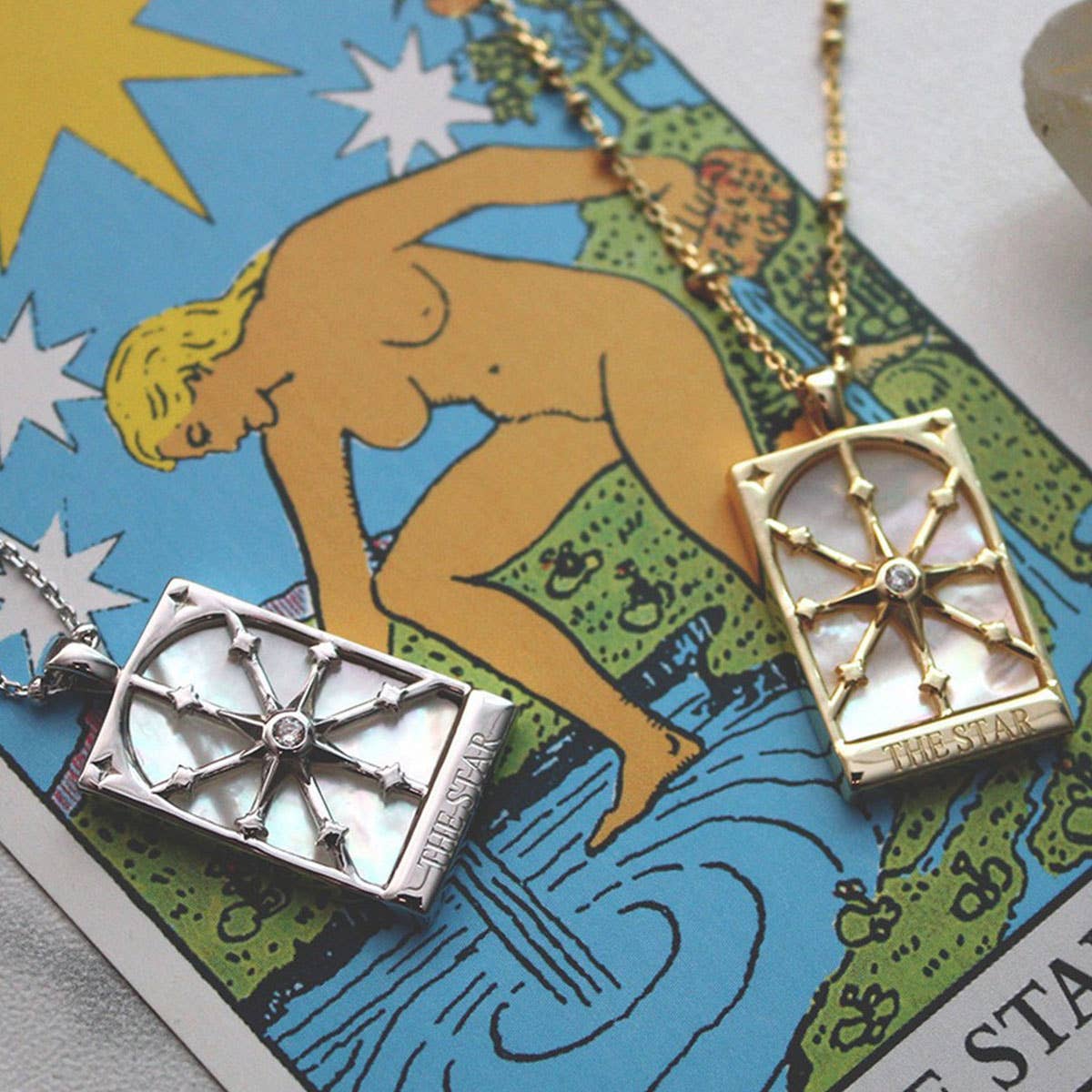 Personalized retro star and moon necklace_CWMM5315