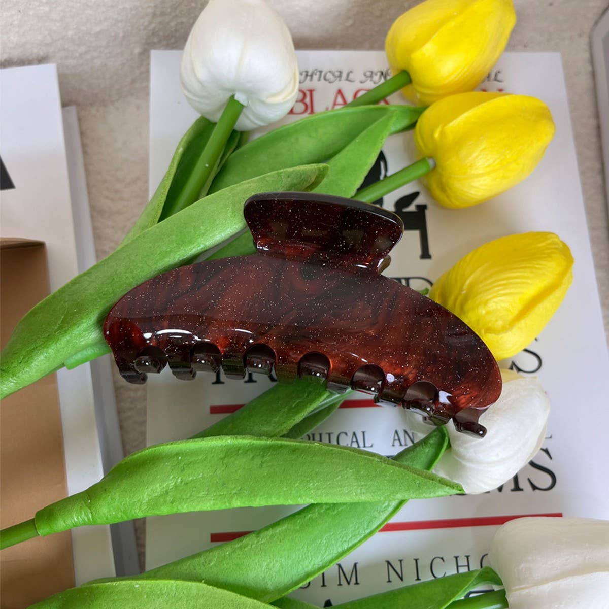 French quicksand acrylic hairpin retro shark clip