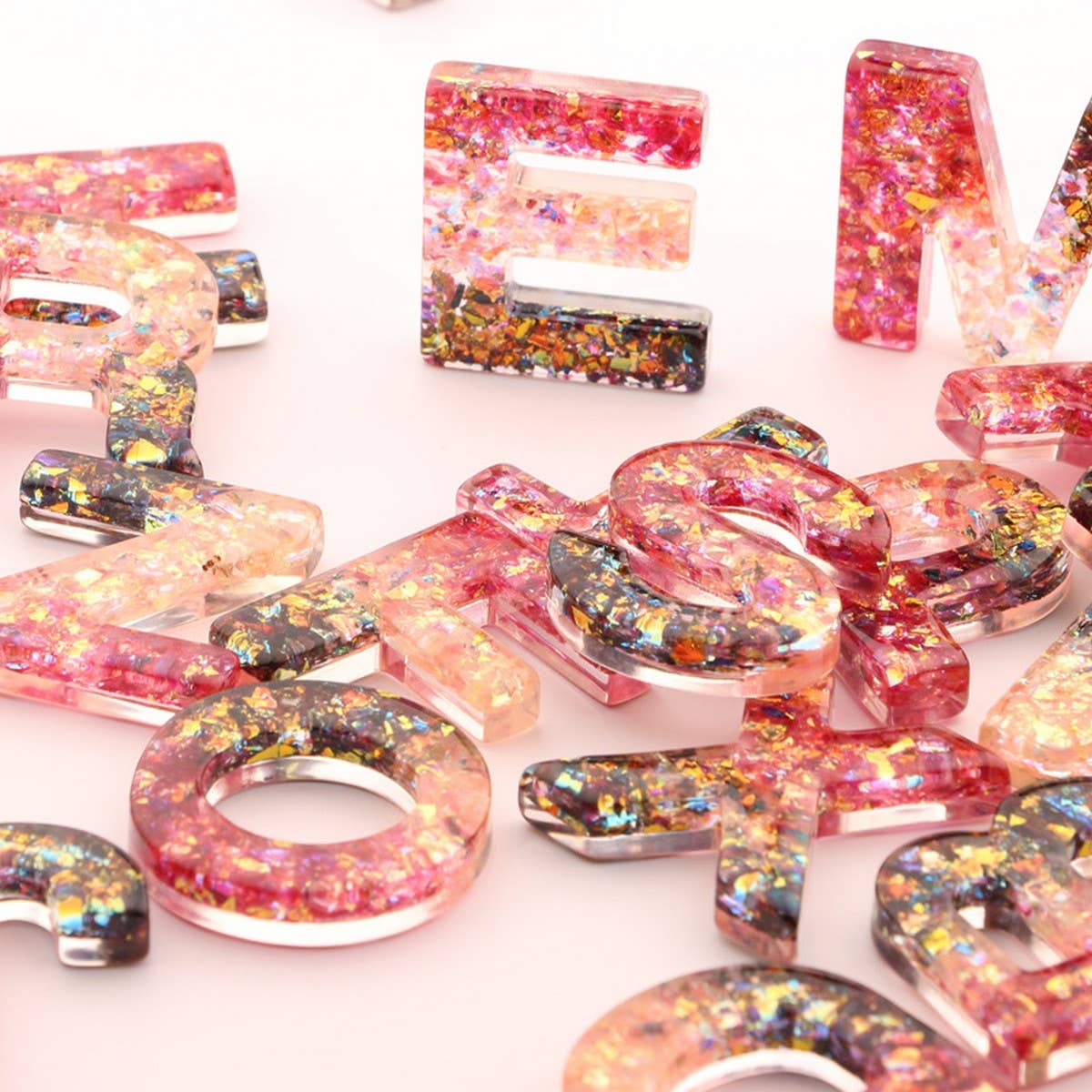 Creative Crystal Letter Keychain with Resin Sequins_CWAB5021