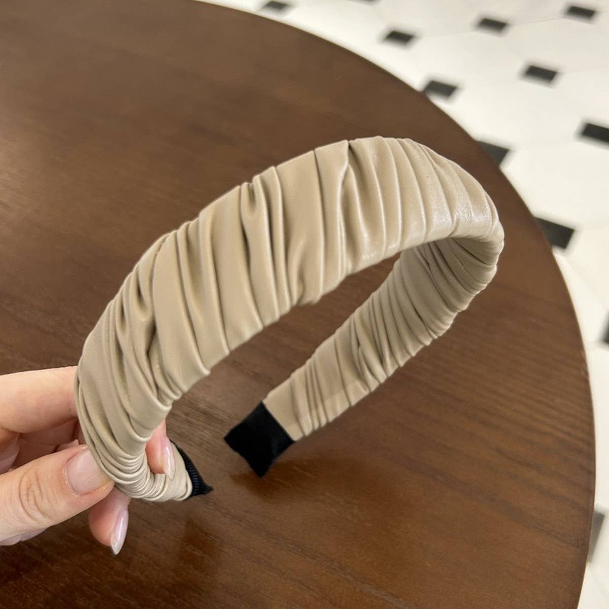 FRENCH STYLE RETRO PLEATED WIDE BRIM HEADBAND
