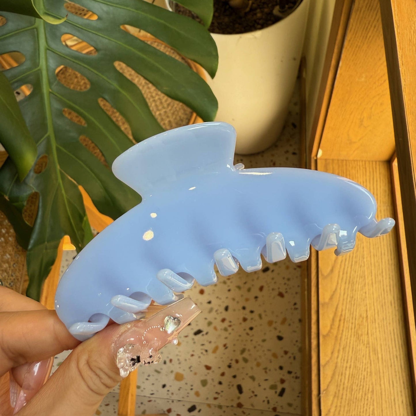 Dopamine Hair Claw ? Jelly Color Y2K Clip