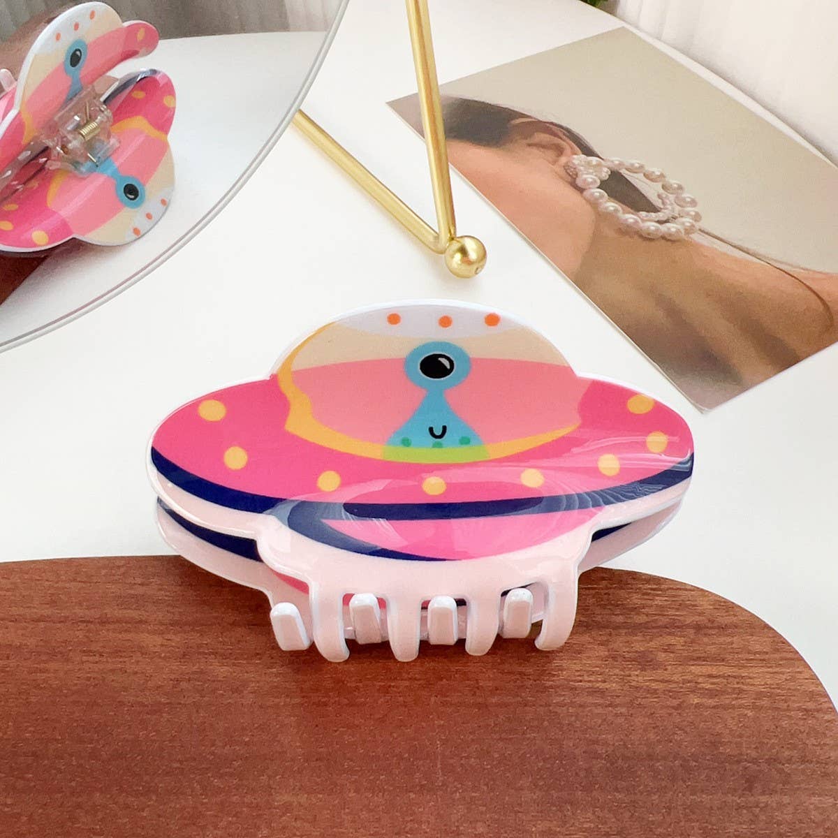 UFO Alien Hair Claw - Cartoon Space Acrylic Clip_CWAHA1495