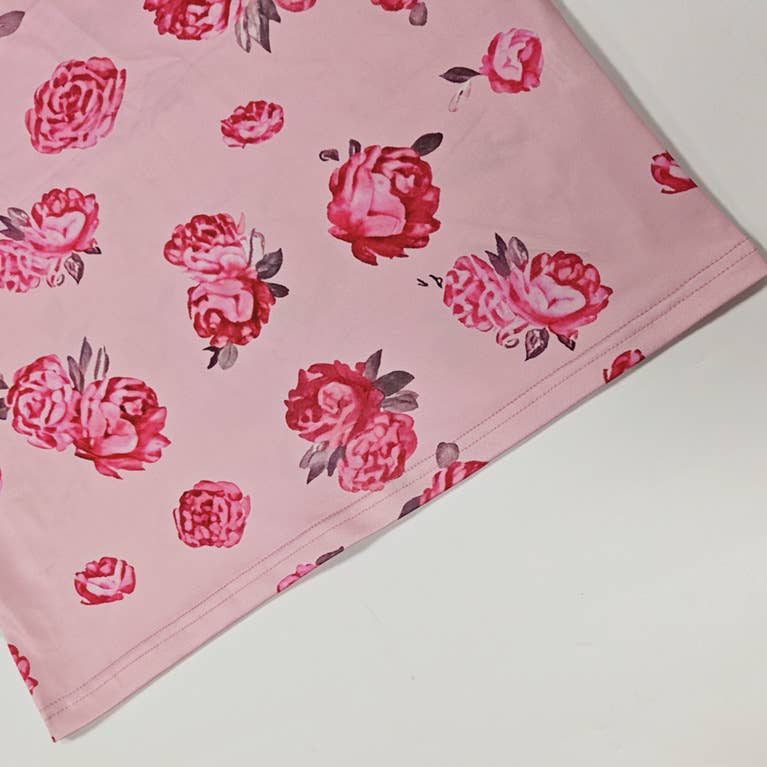 Printed halter dress that covers the buttocks