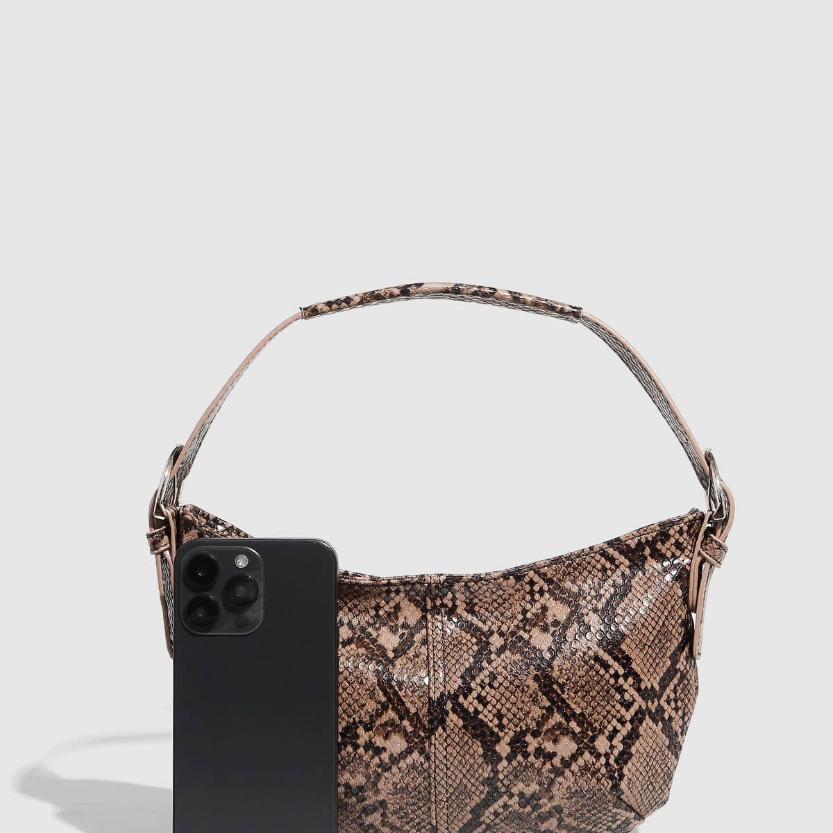 Elegant Adjustable Strap Snake Print Dumpling Bag_CWAB5689