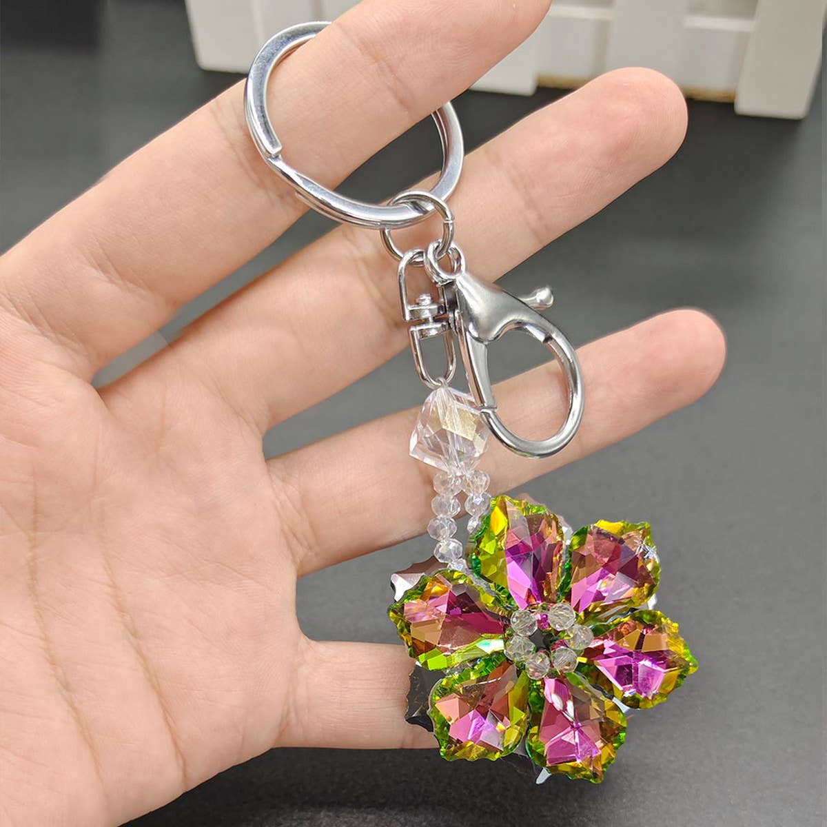 COLORFUL CRYSTAL FLOWER KEYCHAIN