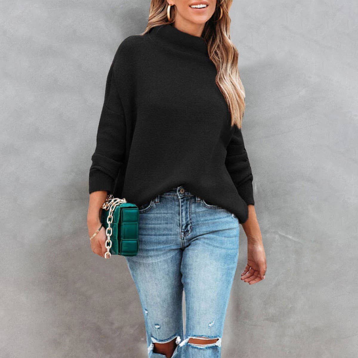 Line neck pullover style commuter loose sweater