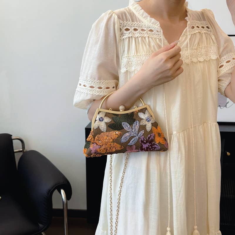 Chinese-style fashionable sequined flower handbag