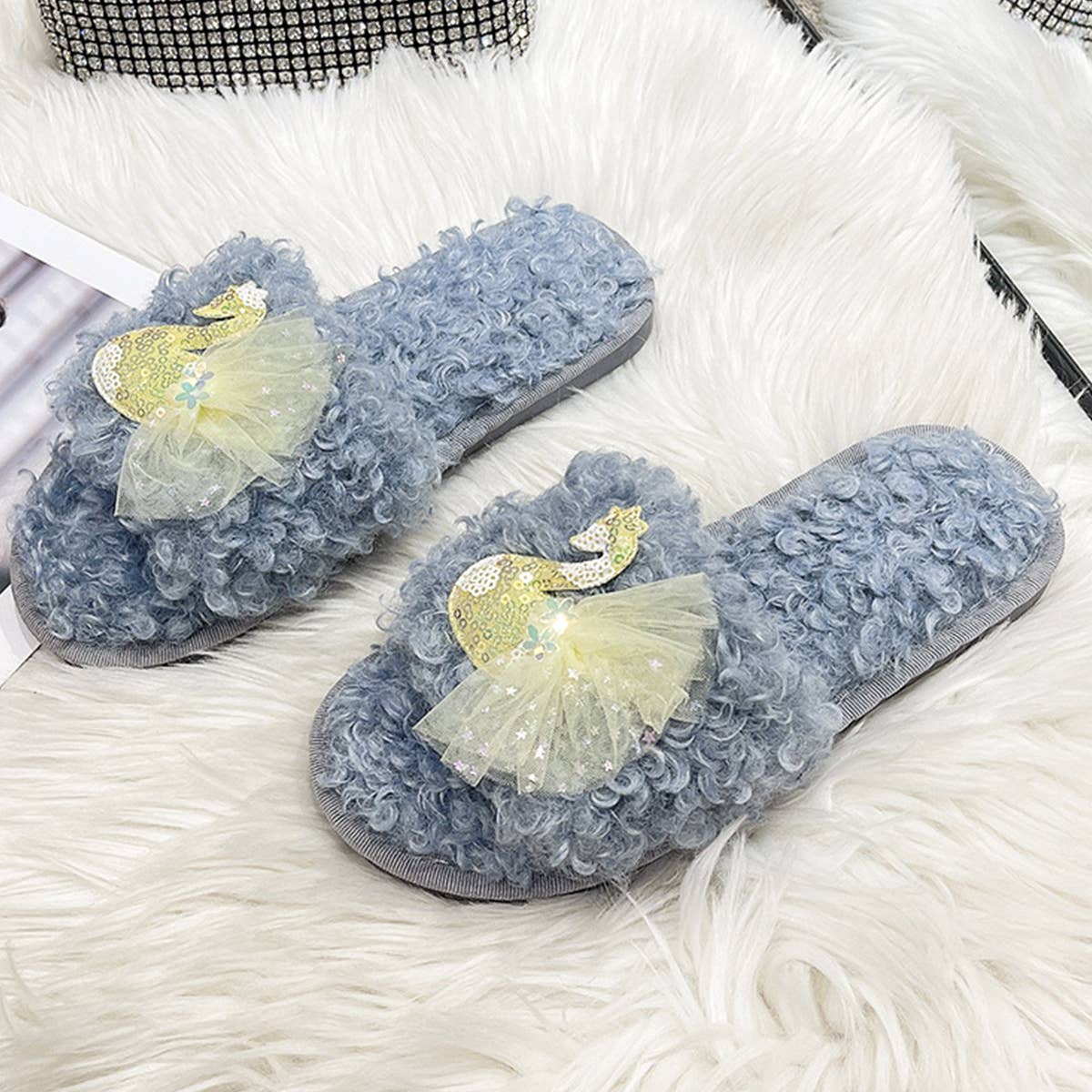 HOMEN LEISURE ROLL PLUSH OPEN-TOED SLIPPERS