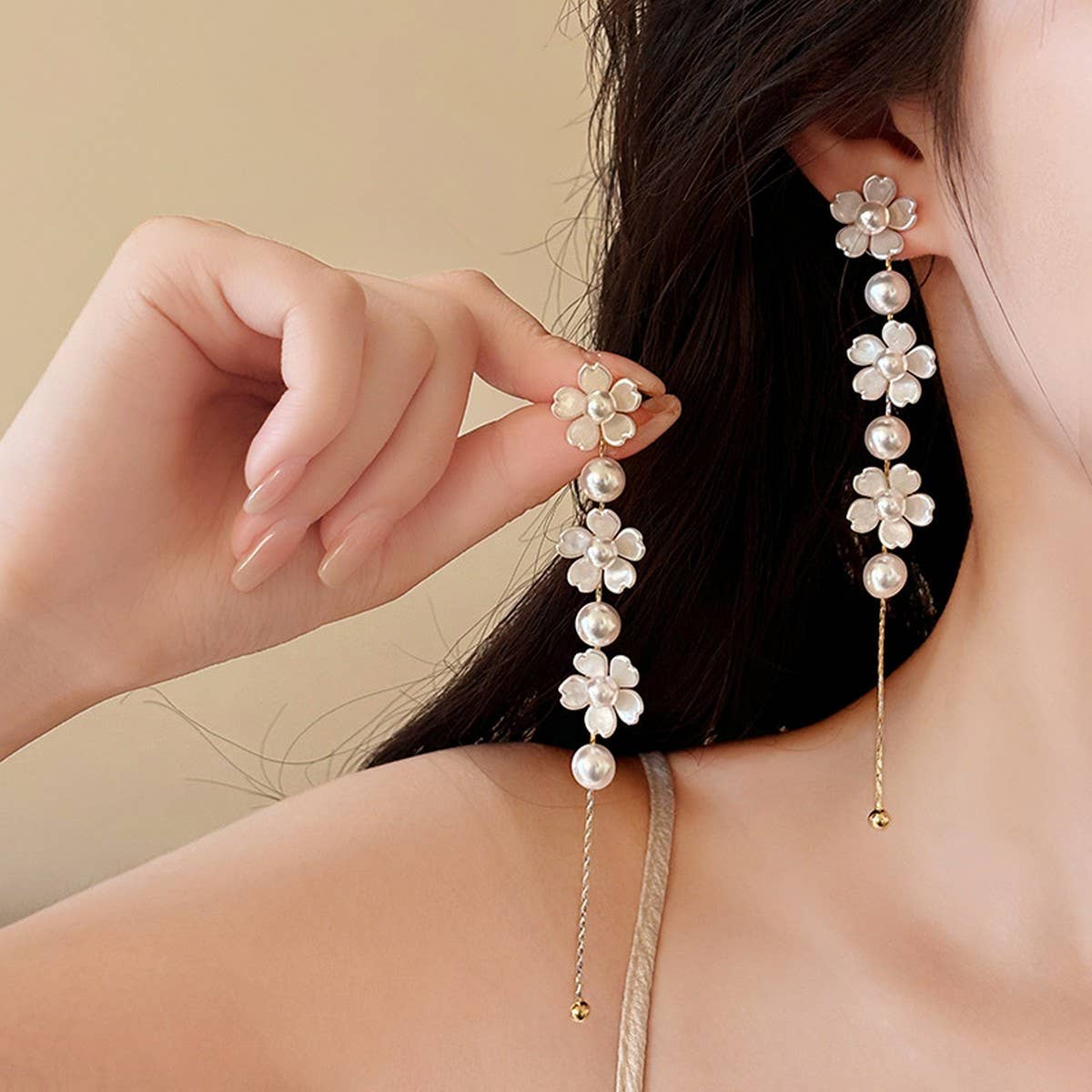 FRENCH RETRO PEARL FLOWER LONG TASSEL EARRINGS