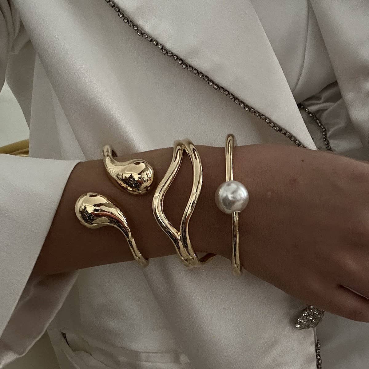 PERSONALIZED LIGHT LUXURY HIGH-END GOLD BRACELET_CWMM3083