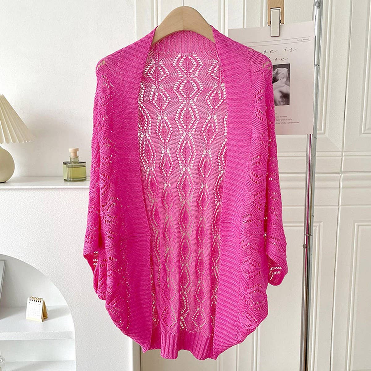 DIAMOND-SHAPED HOLLOW KNITTED SHAWL