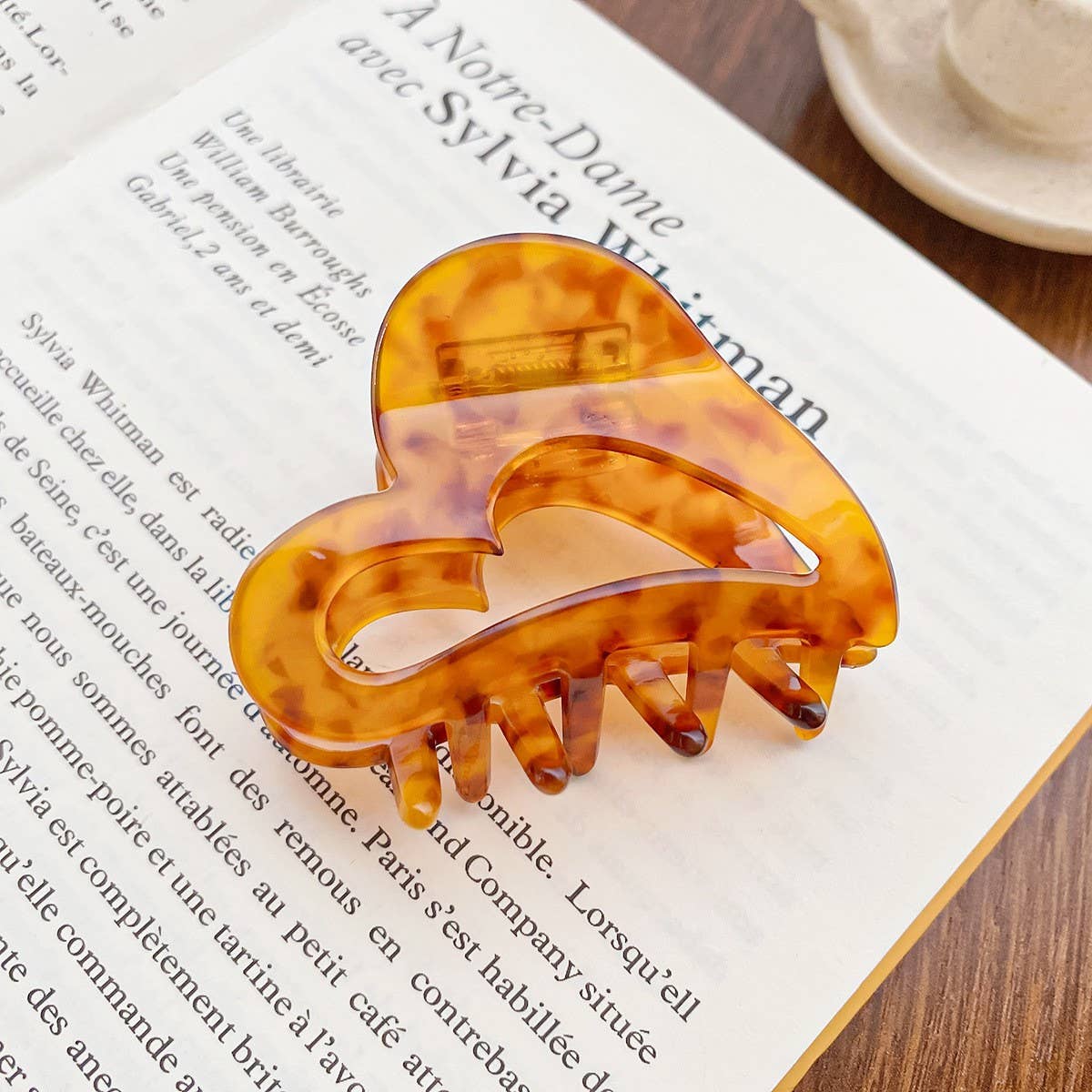 Sweet Heart Hair Claw, Chic Acetate Bun Clip_CWAHA0733