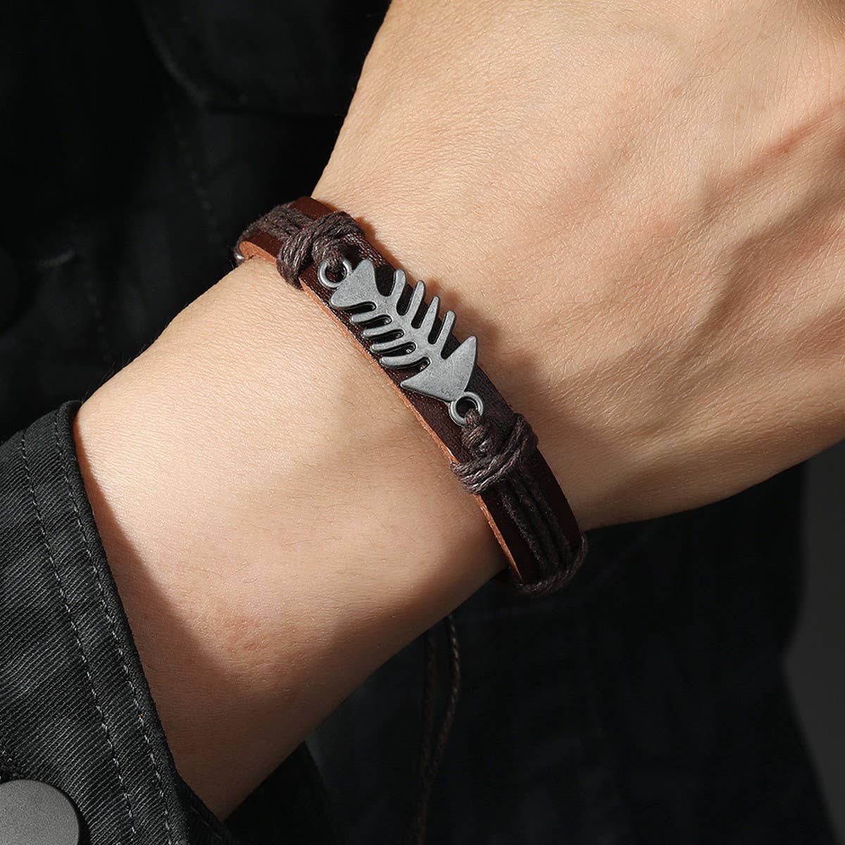 SIMPLE HAND-WOVEN VINTAGE LEATHER BRACELET_CWMM4530