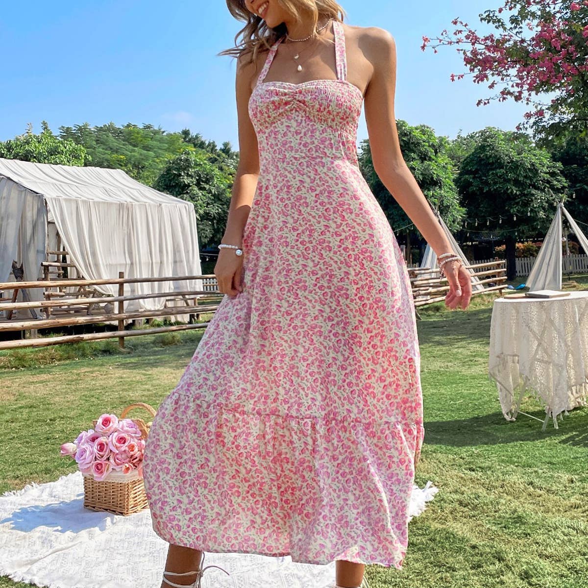 High-waisted halter halter dress_cwdmd1908