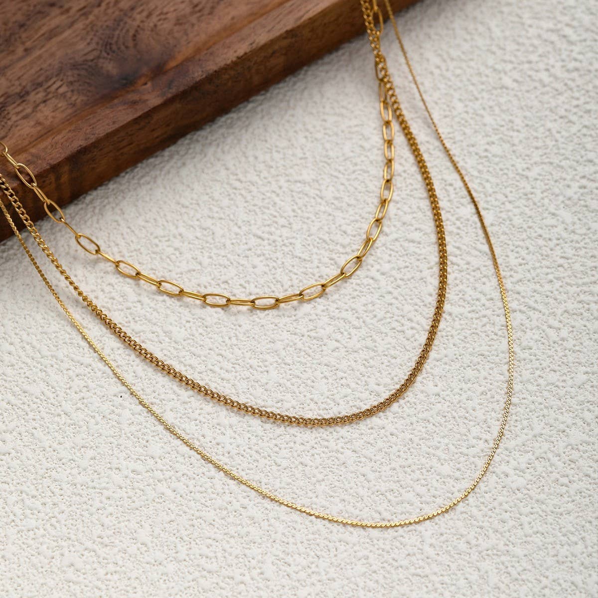 FASHION STYLE GOLD THIN CHAIN LAYERED NECKLACE_CWMM3590