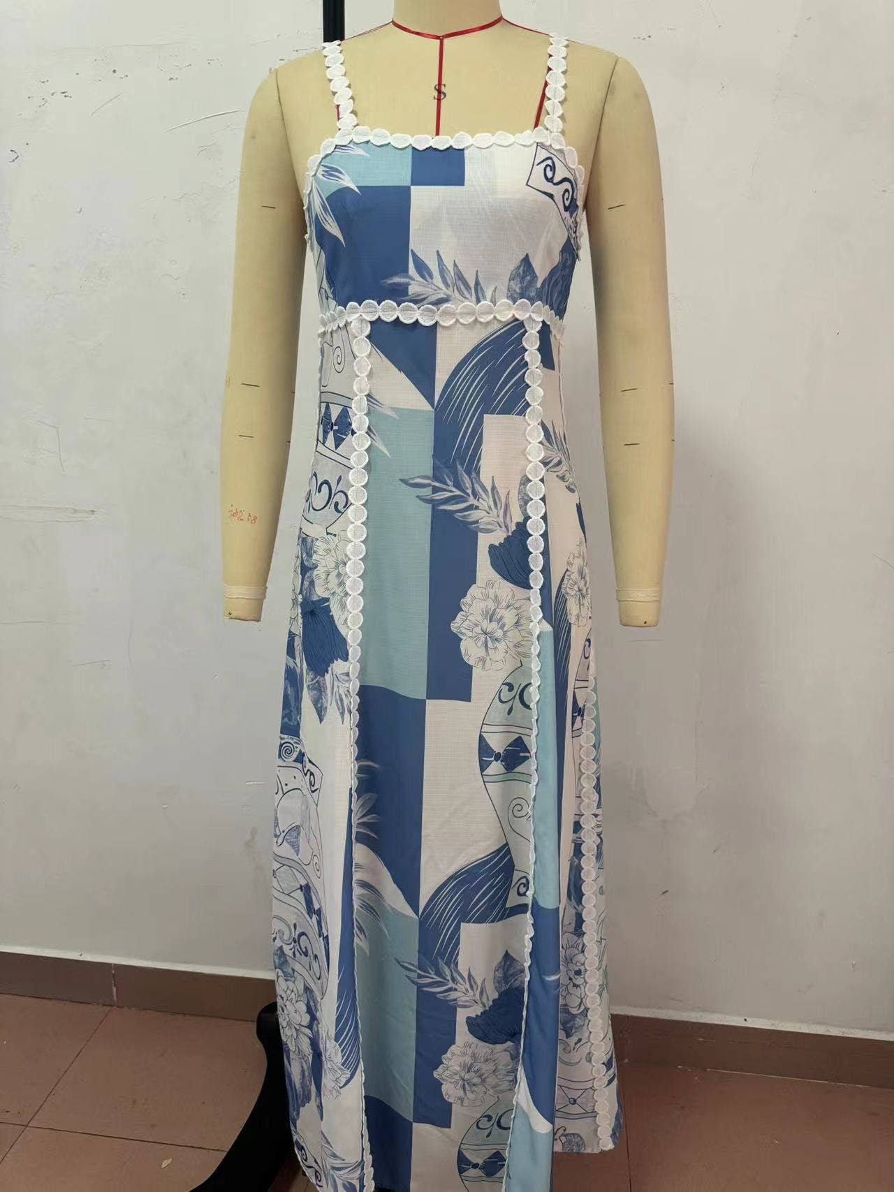 SLIM-FIT HALTER PRINT LONG FANNY PACK HIP DRESS