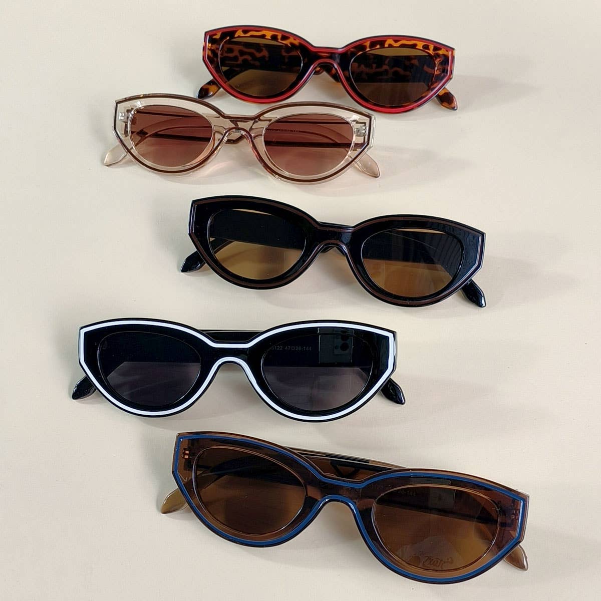 PAINTED CAT-EYE SUNGLASSES_CWASG0420