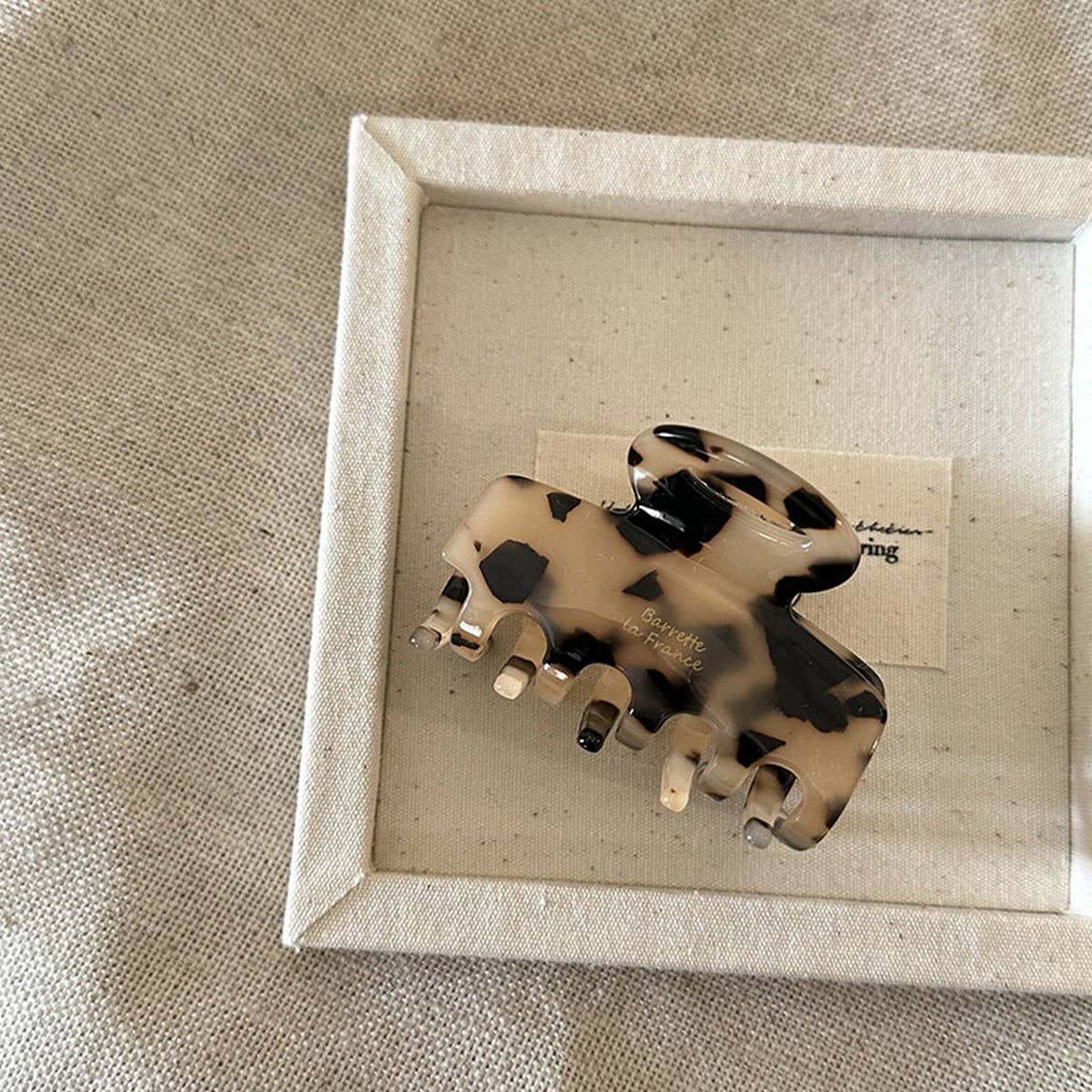 VERSATILE SQUARE SMALL HALF-TIE GRIPPER_CWAHA1286