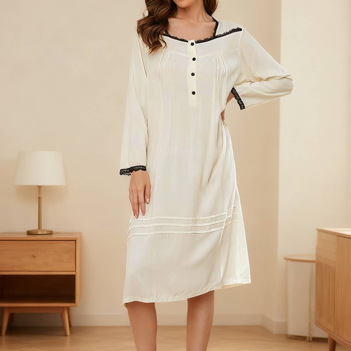 Loose lace fringed long-sleeved nightgown