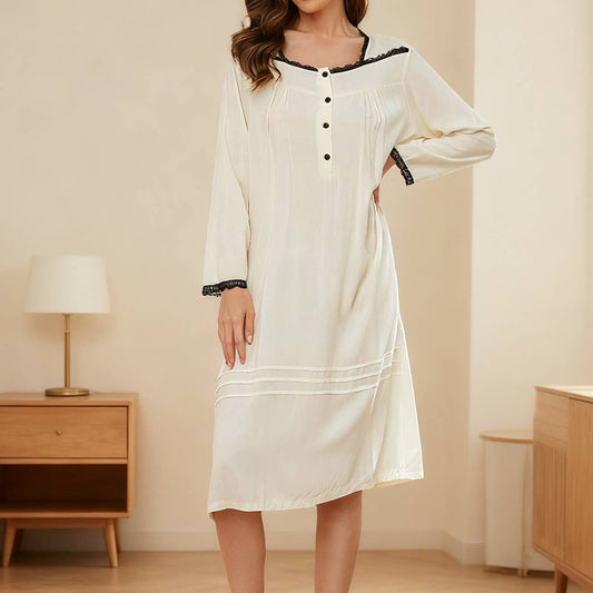 Loose lace fringed long-sleeved nightgown