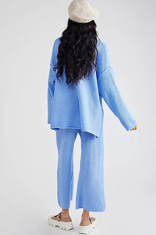 KNIT V-NECK BLOUSE AND SLACKS TWO-PIECE SET