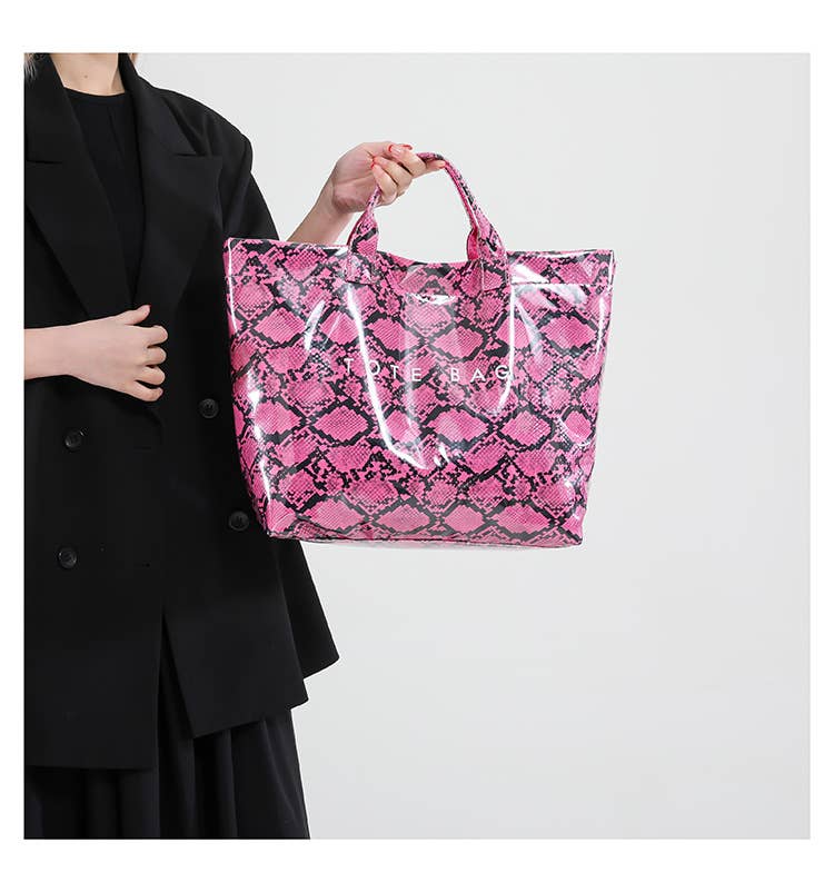 Fashionable printed snake pattern handbag