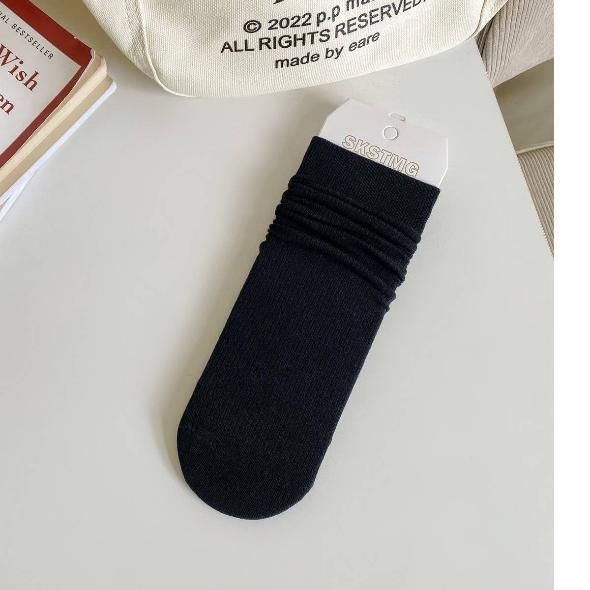 WOMEN SOLID COLOR STRAIGHT SOCKS JOKER SOCKS