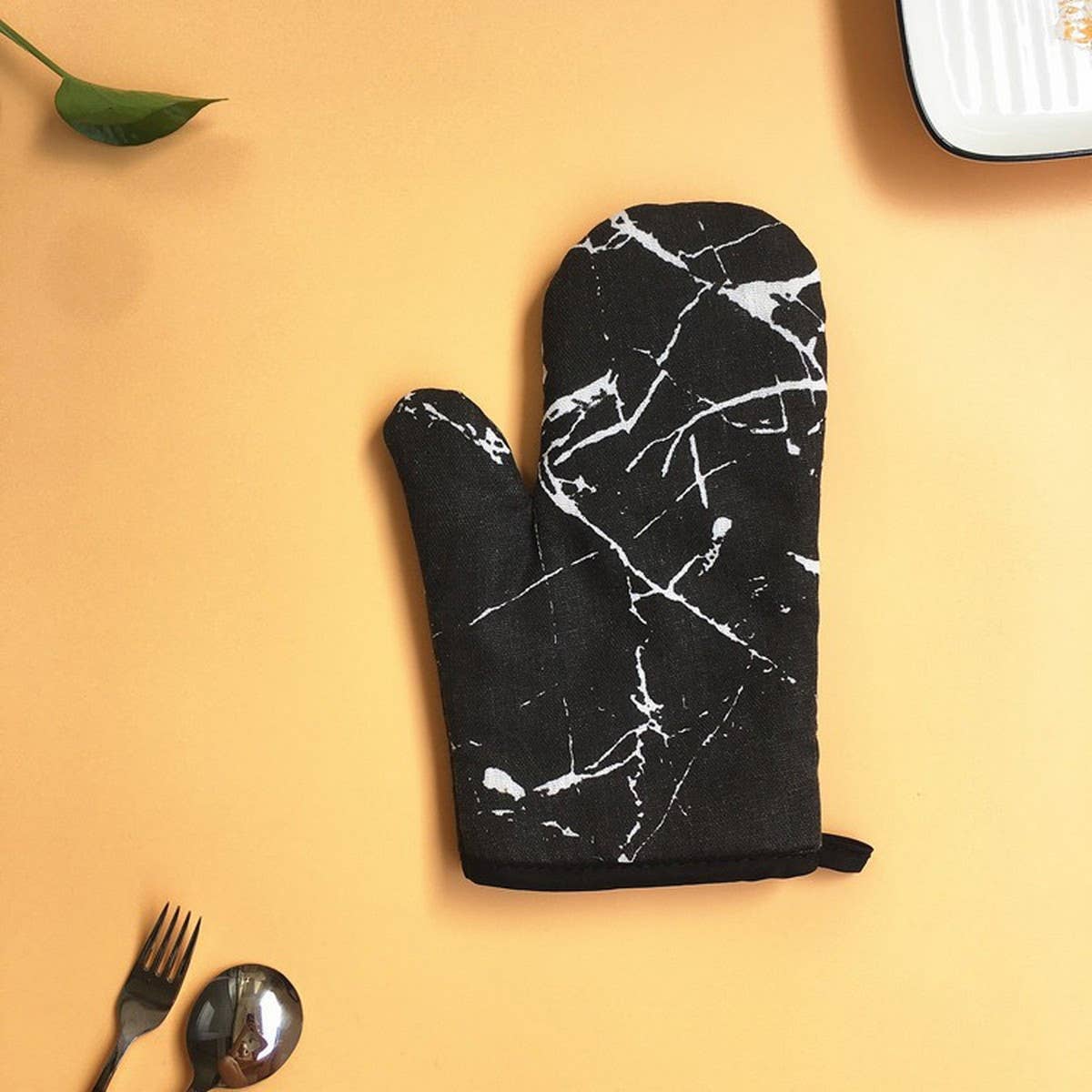 INSULATED HEAT RESISTANT COOKING SINGLE GLOVE