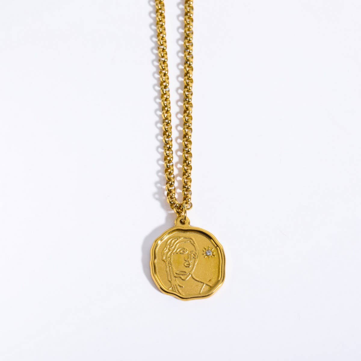 VINTAGE CREATIVE MYTHOLOGY PENDANT NECKLACE