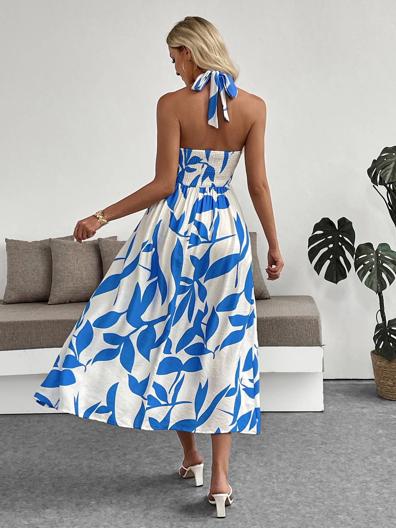 Plant print vacation-style halter-neck dress