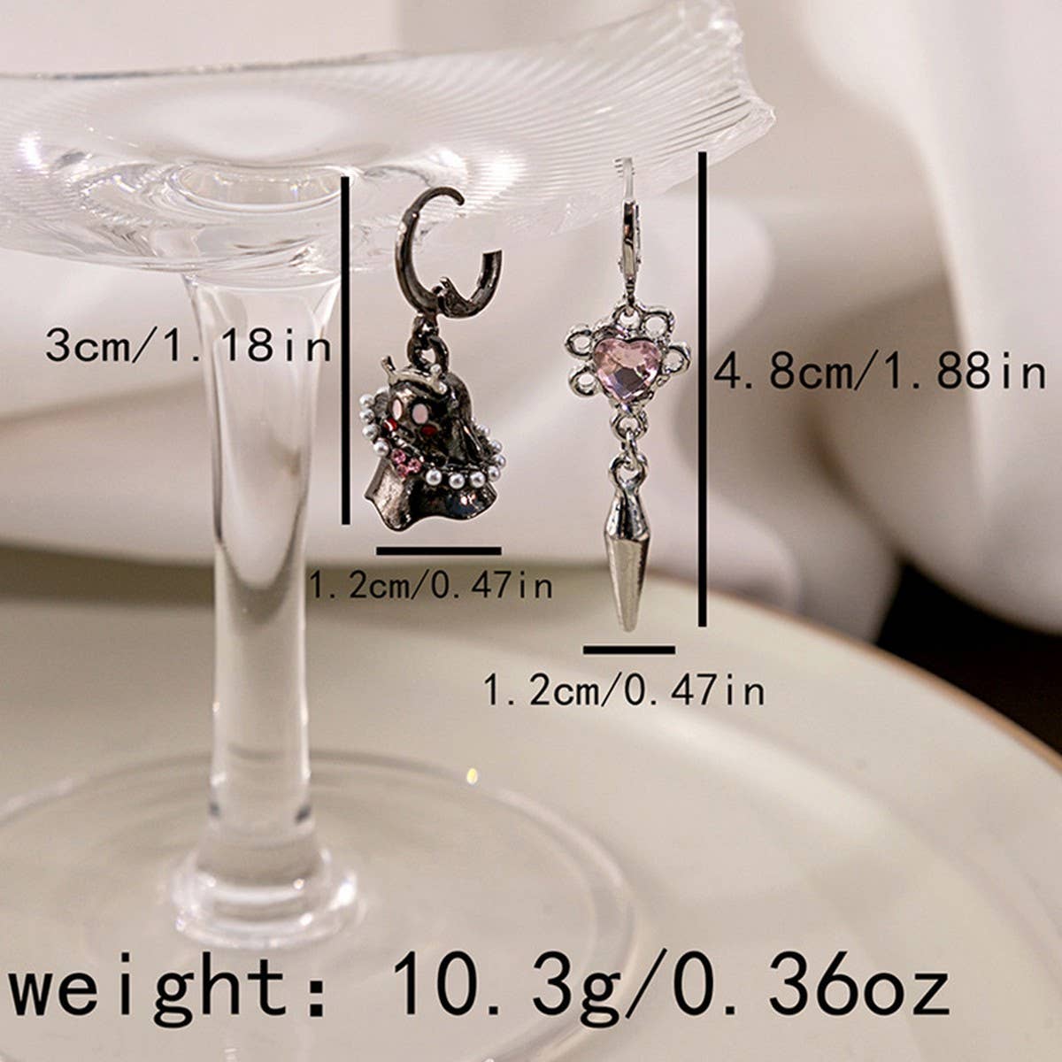 HALLOWEEN FUNNY LITTLE GHOST PEARL EARRINGS