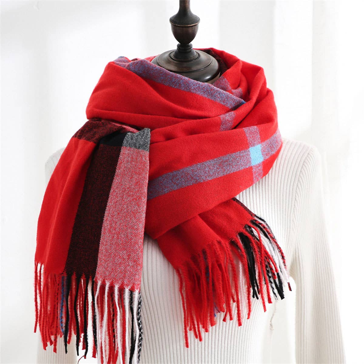 Sweet Stripe Winter Scarf ? Soft Mid-Length Wrap