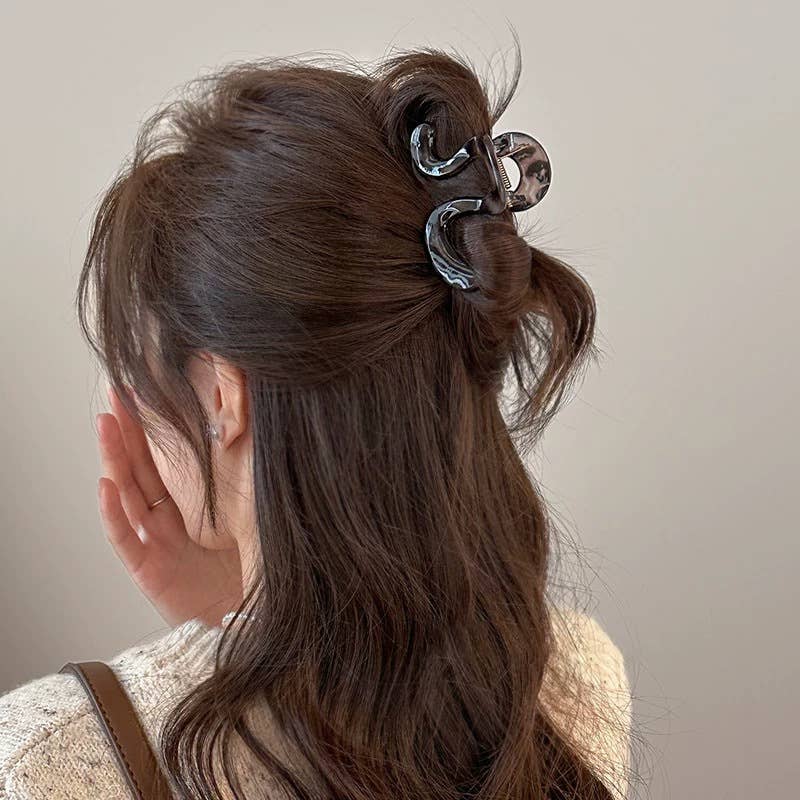 High-end semi-tied simple geometric hair clips